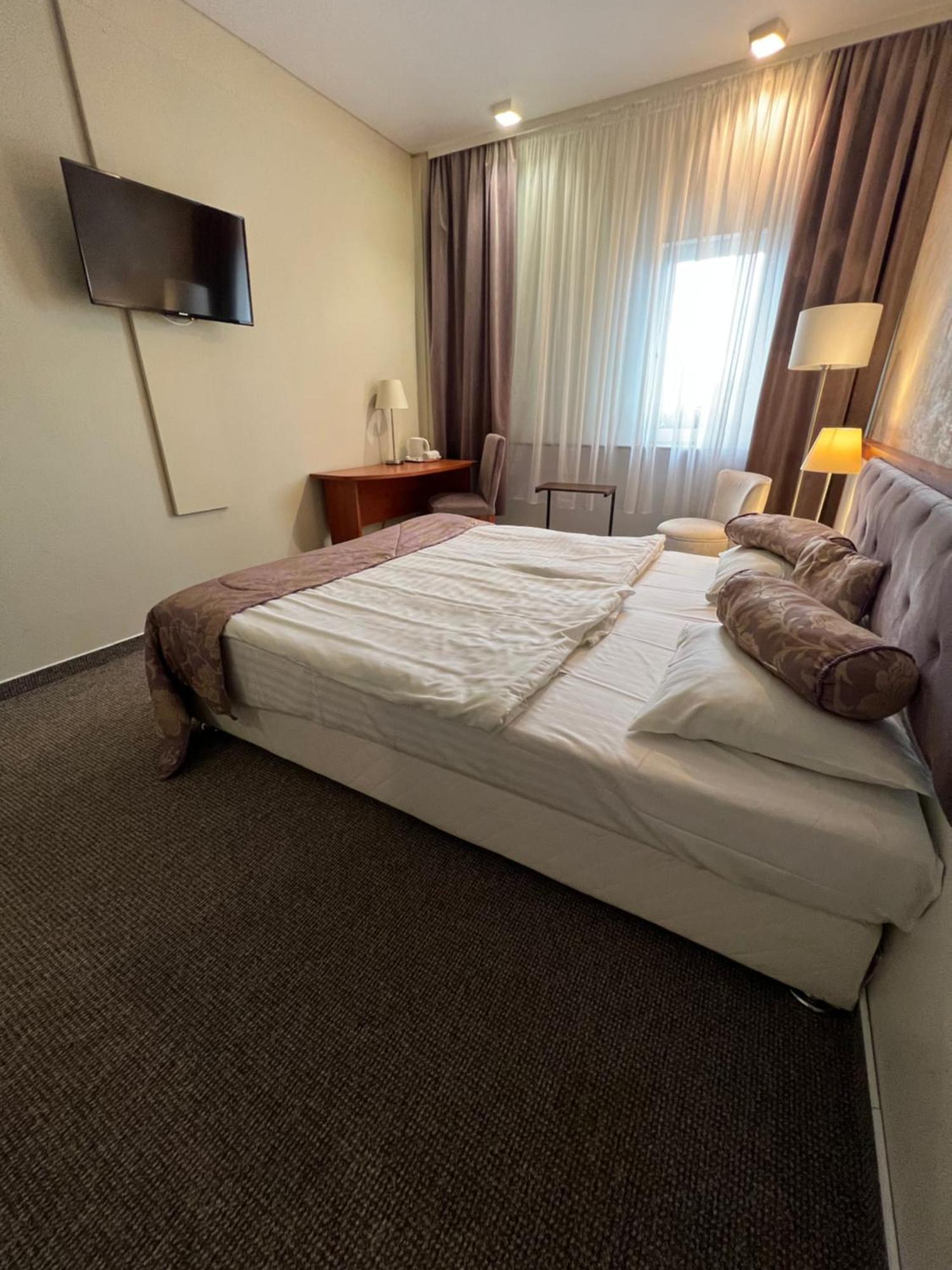 Astra Hotel Klaipėda Dış mekan fotoğraf